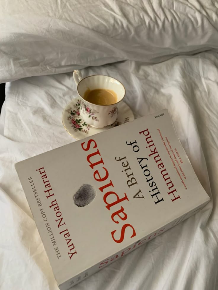 Must read book - Sapiens A brief History of Humankind.jpg
